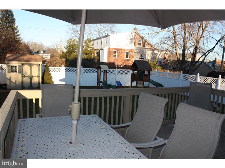 134 Roberts Road Aston, PA 19014 - Photo 3 of 25 Deck