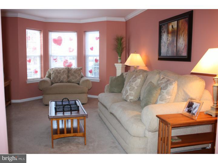 134 Roberts Road Aston, PA 19014 - Photo 9 of 25 Living Room