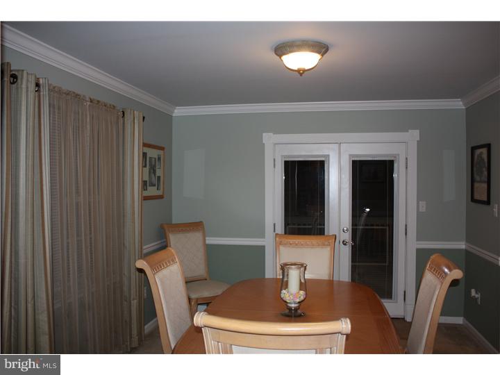 134 Roberts Road Aston, PA 19014 - Photo 10 of 25 Dining Room