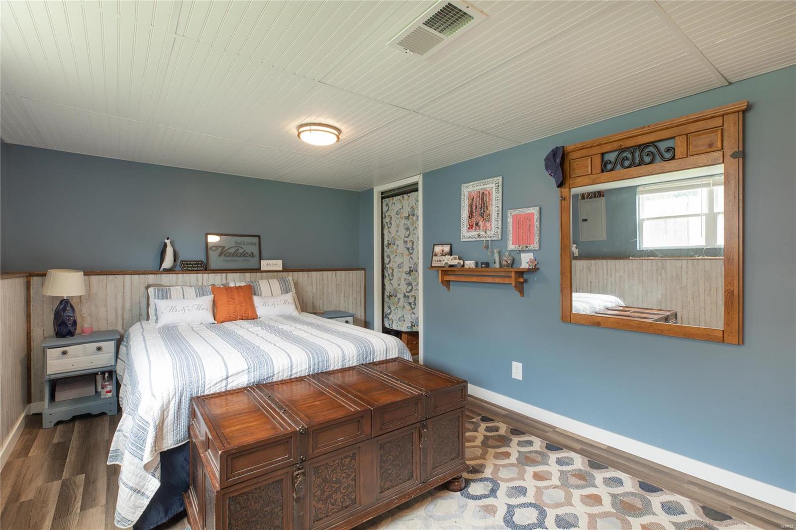 210 Edwin Street Brighton, IL 62012 - Photo 21 of 32 Gallery Image 21