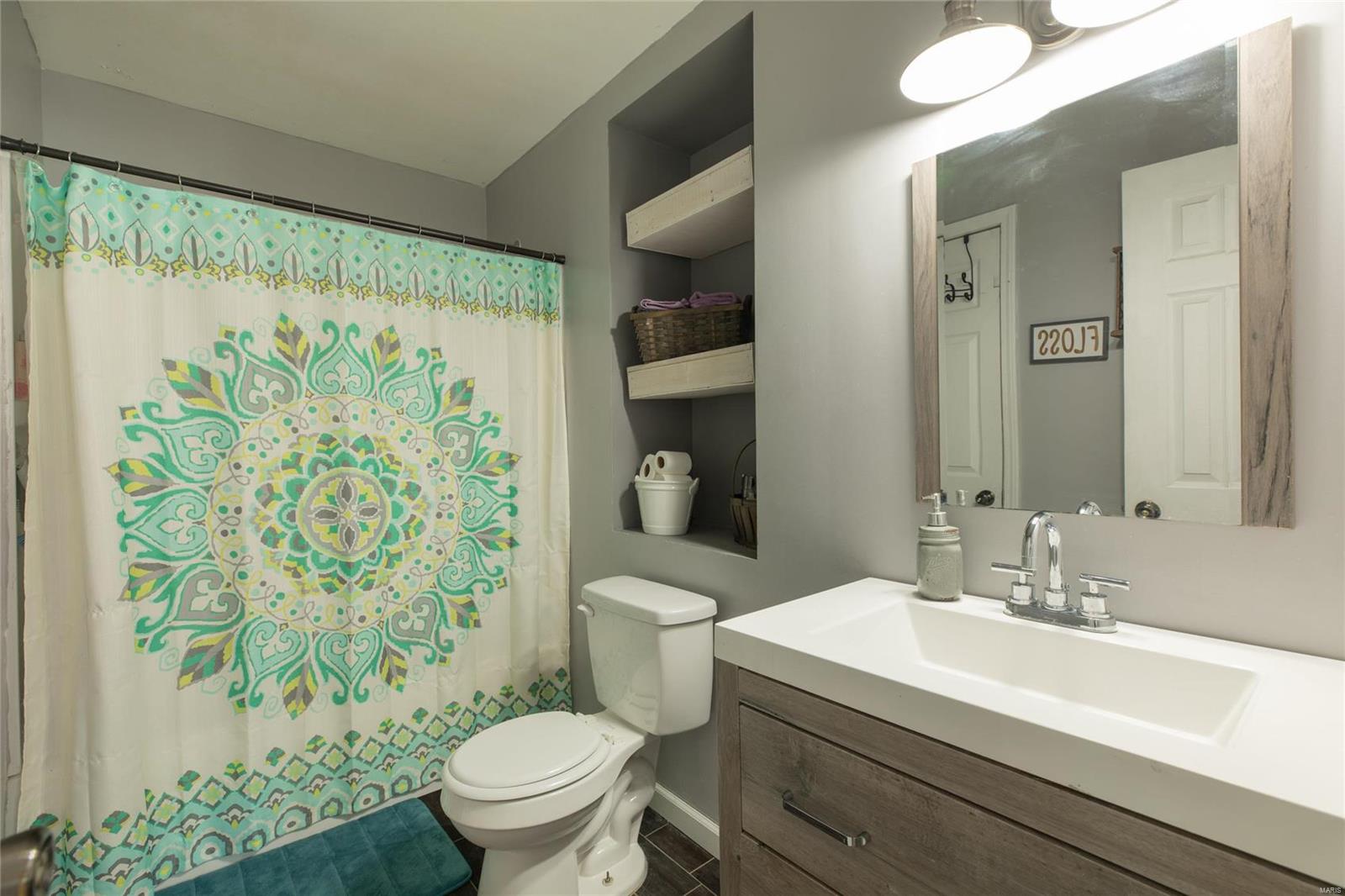 210 Edwin Street Brighton, IL 62012 - Photo 29 of 32 Gallery Image 29