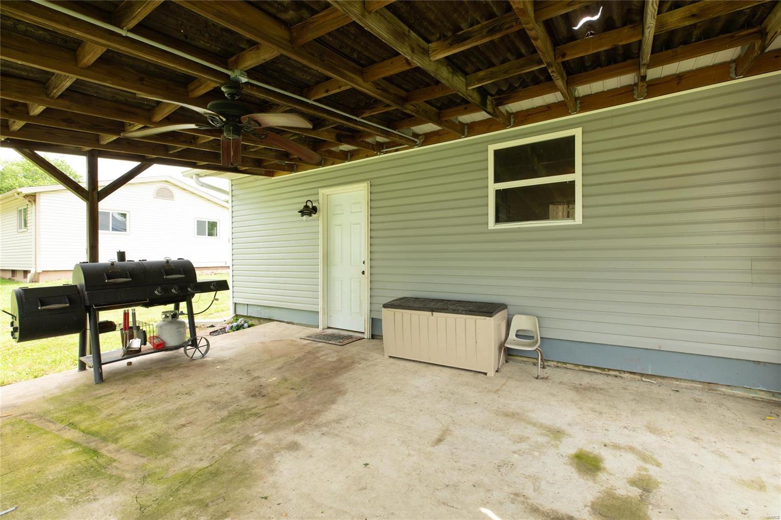 210 Edwin Street Brighton, IL 62012 - Photo 7 of 32 Gallery Image 7