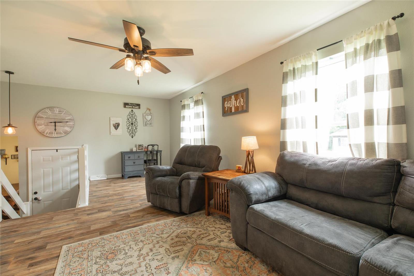 210 Edwin Street Brighton, IL 62012 - Photo 10 of 32 Gallery Image 10