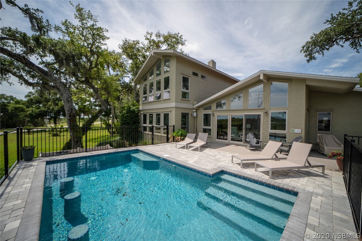 346 North Riverside Drive Edgewater, FL 32132 - Photo 13 of 45 Gallery Image 13