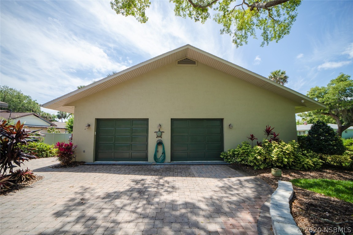 346 North Riverside Drive Edgewater, FL 32132 - Photo 38 of 45 Gallery Image 38