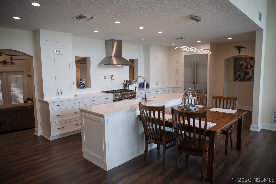346 North Riverside Drive Edgewater, FL 32132 - Photo 8 of 45 Gallery Image 8