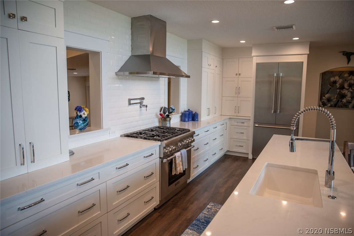 346 North Riverside Drive Edgewater, FL 32132 - Photo 9 of 45 Gallery Image 9