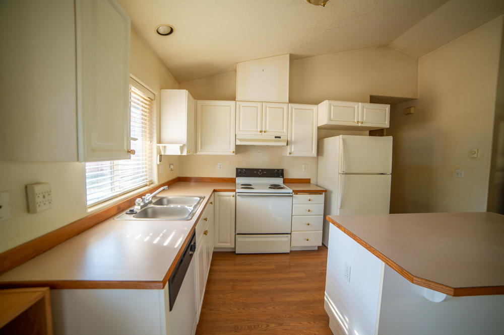 55780 Snow Goose Road Bend, OR 97707 - Photo 7 of 39 7