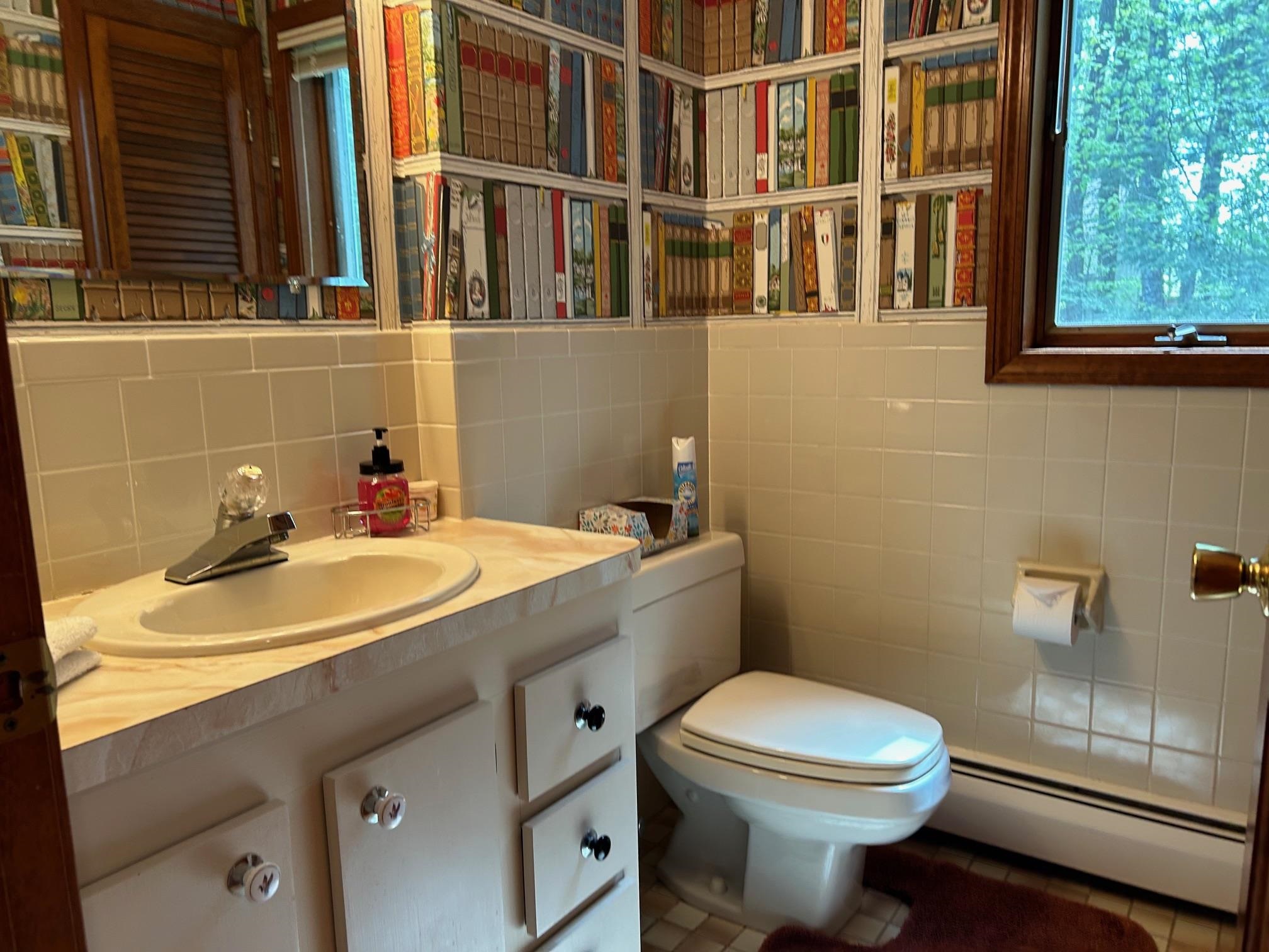 13 Hemlock Point Road Moultonborough, NH 03254 - Photo 18 of 40 Gallery Image 18