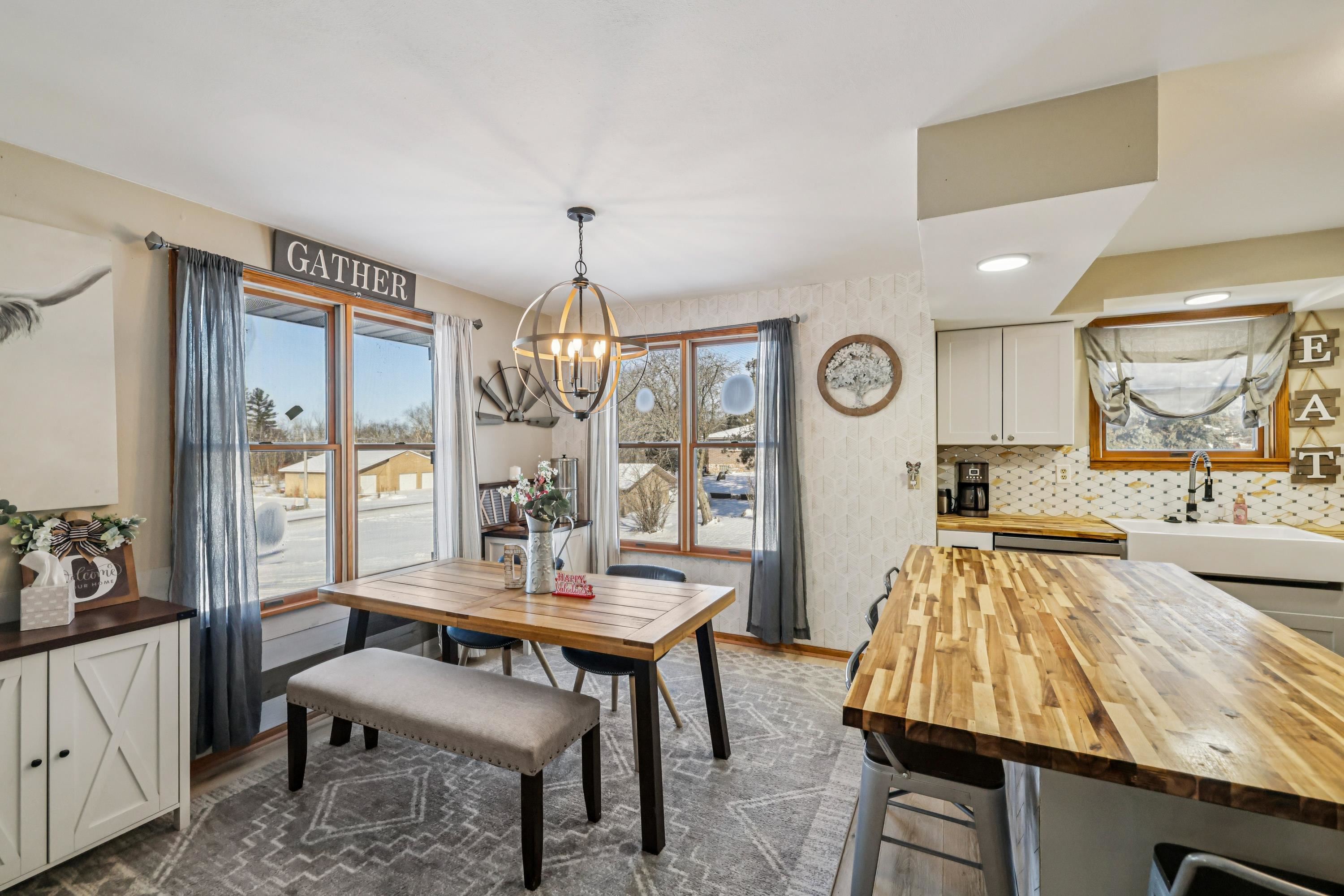 N6726 Blackhawk Portage, WI 53901 - Photo 16 of 36