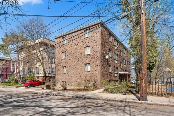 $529,900 | 5 Centre Street, Unit 11, Cambridge, MA 02138