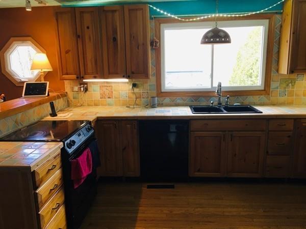 39 Searle Road Huntington, MA 01050 - Photo 9 of 28