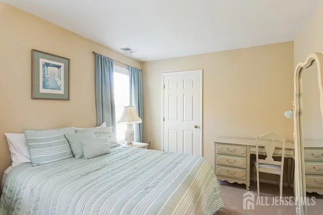 $1,100,000 | 33 Samantha Circle, Old Bridge, NJ 07747