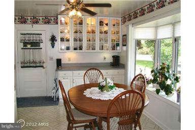 1988 Valley Road Annapolis, MD 21401 - Photo 5 of 15 Interior (General)
