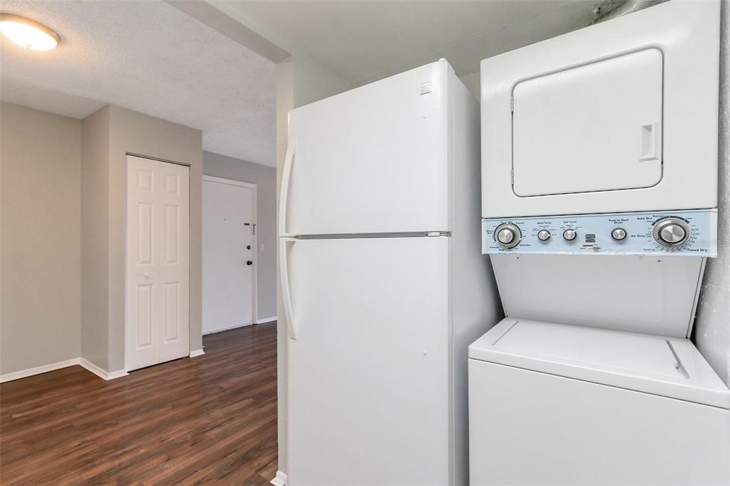 922 Lake Destiny Road, Unit E Altamonte Springs, FL 32714 - Photo 24 of 24 a utility room with dryer and washer