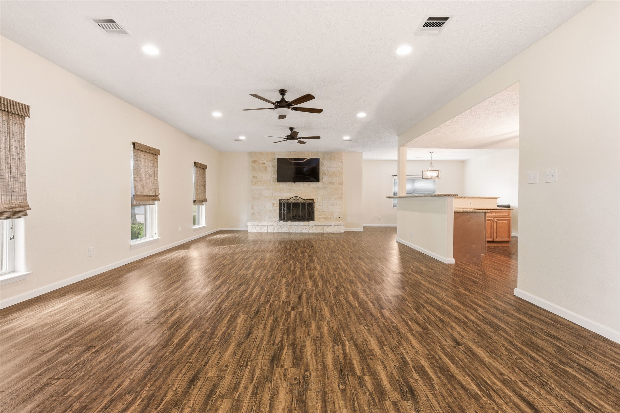 1130 Allen Street Hempstead, TX 77445 - Photo 4 of 44