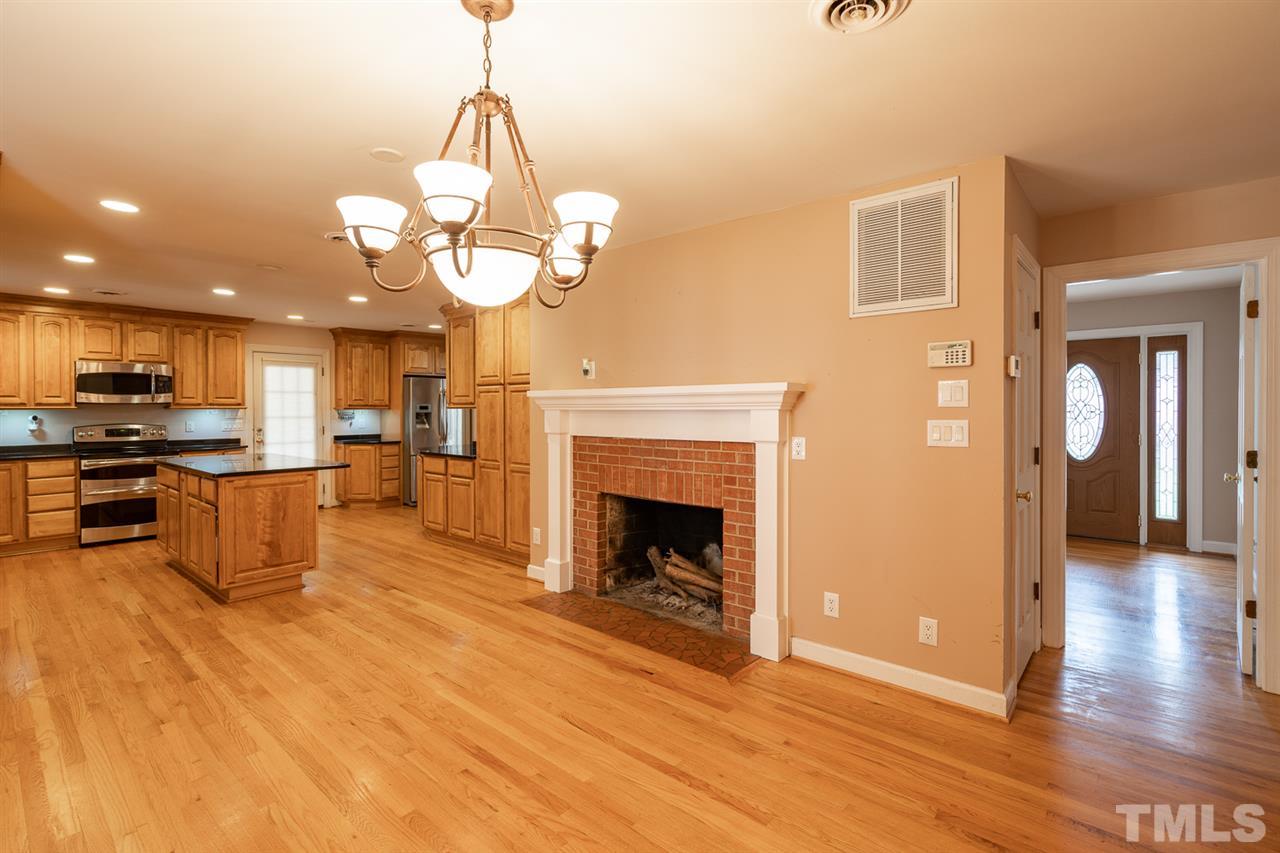 916 Merwin Road Raleigh, NC 27606 - Photo 14 of 29
