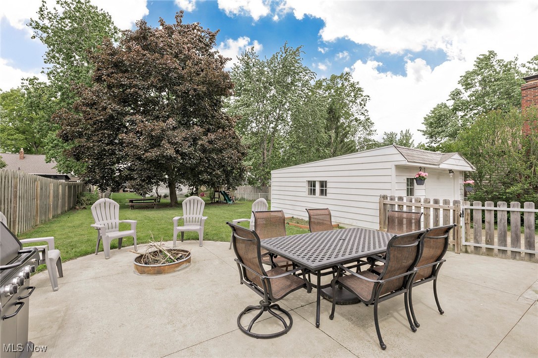 1672 Brainard Road Lyndhurst, OH 44124 - Photo 3 of 40