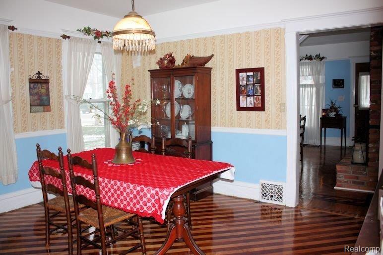 286 Prospect Street Romeo, MI 48065 - Photo 7 of 16 DR.jpg