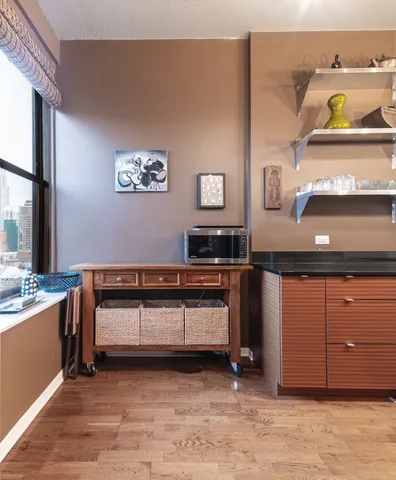 $2,400 | 600 South Dearborn Street, Unit 1412, Chicago, IL 60605