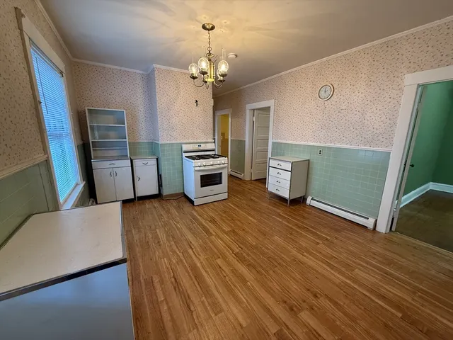 $2,375 | 173 Princeton Boulevard, Unit 1, Lowell, MA 01851