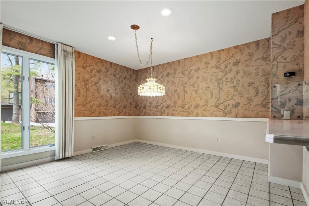 1175 East Calla Road, Unit B103 Youngstown, OH 44514 - Photo 16 of 30