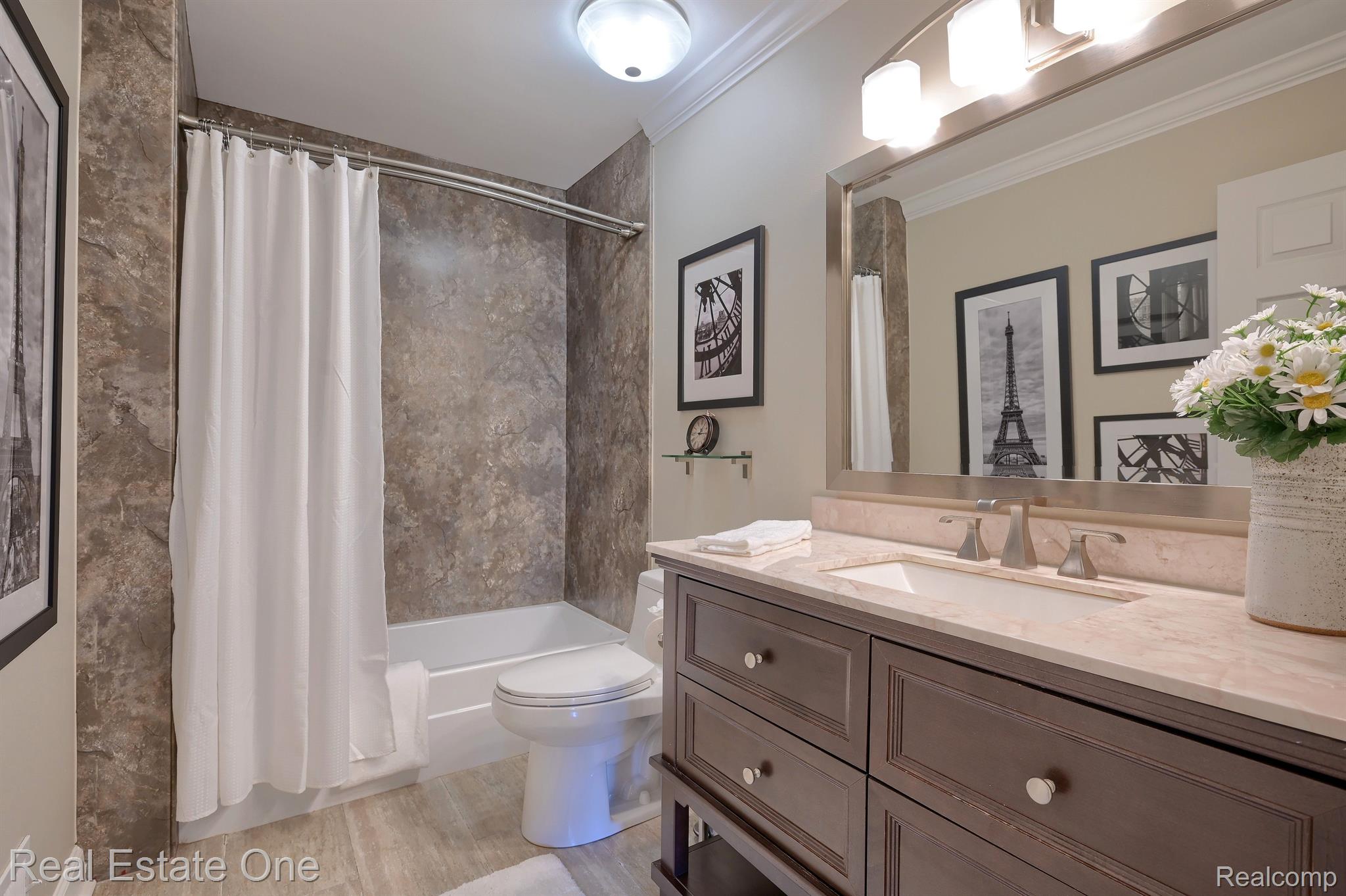 1305 Wagon Wheel Lane, Unit 81 Rochester, MI 48306 - Photo 25 of 46 Gallery Image 25