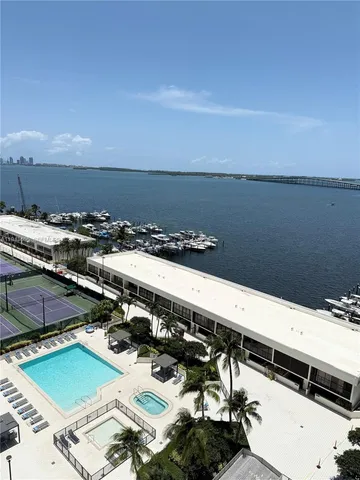 a view of a tennis court