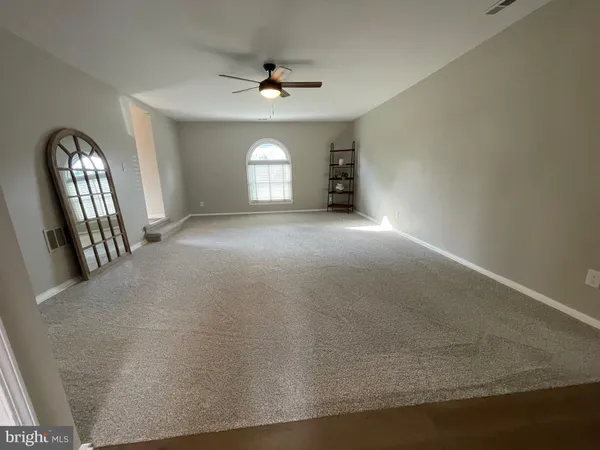 $385,000 | 5 Fenwick Lane, Pennsville, NJ 08070