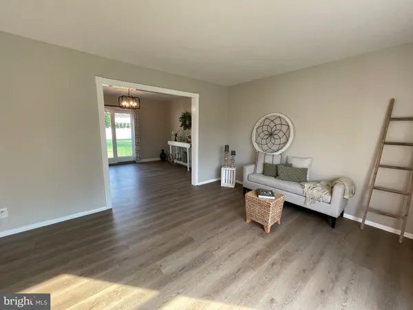 $385,000 | 5 Fenwick Lane, Pennsville, NJ 08070