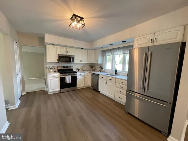 $385,000 | 5 Fenwick Lane, Pennsville, NJ 08070