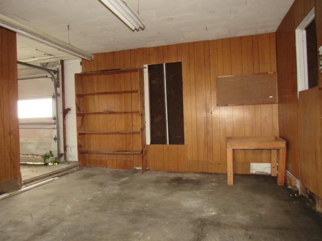 1688 Pitt Street Jennerstown, PA 15547 - Photo 8 of 23 en empty room with window