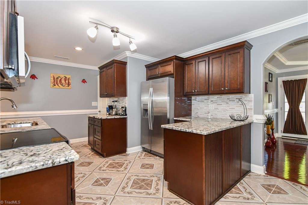 101 Mayview Avenue High Point, NC 27265 - Photo 8 of 26 Gallery Image 8