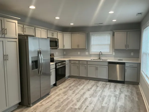 $1,050 | 600 A Colonelette Drive, Unit A, Hopkinsville, KY 42240