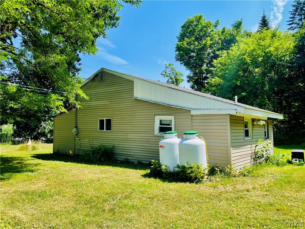 7762 Perry Road Van Buren, NY 13027 - Photo 4 of 24
