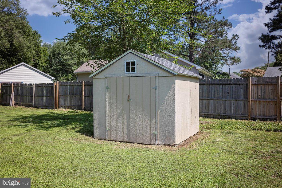 507 Burton Street Cambridge, MD 21613 - Photo 15 of 17 Shed