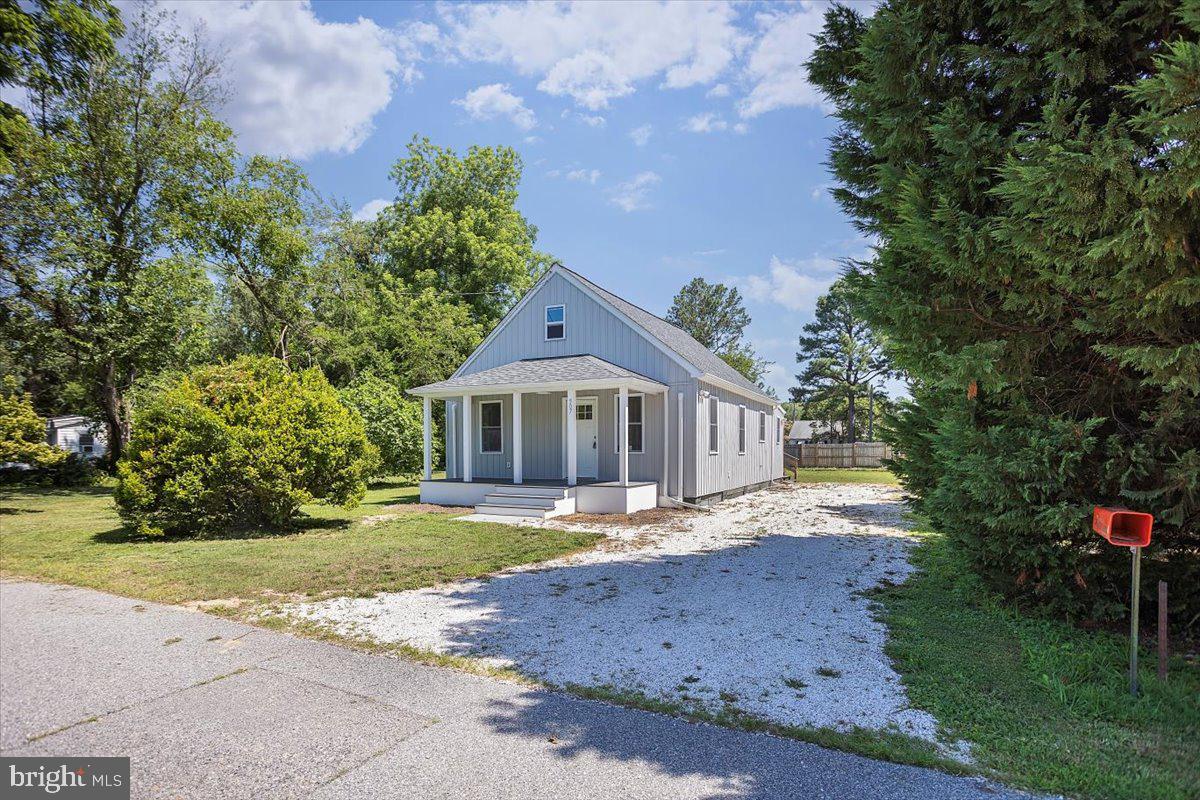 507 Burton Street Cambridge, MD 21613 - Photo 16 of 17 Front View