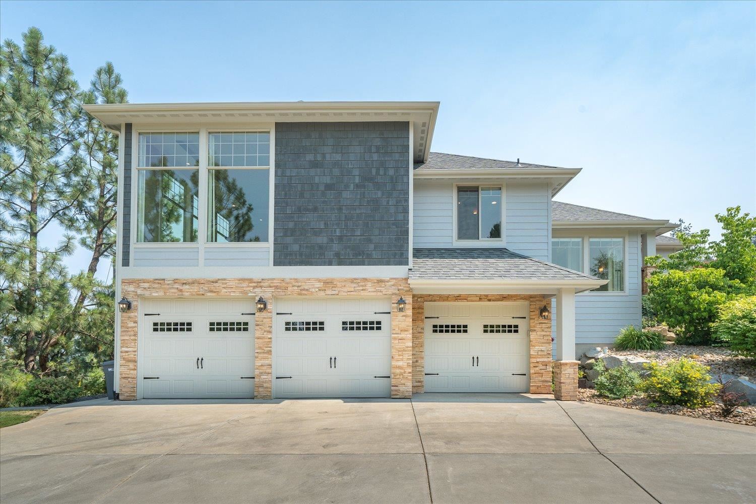 10532 North Edna Lane Spokane, WA 99218 - Photo 3 of 50