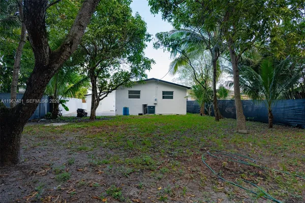 a view of backyard of house