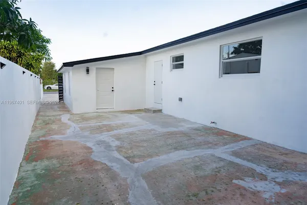 $3,800 | 2600 Northwest 108th Street, Miami, FL 33167