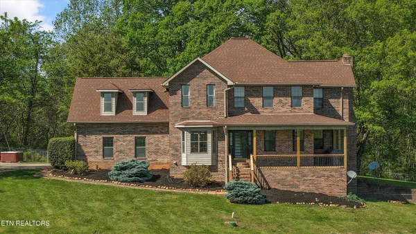$995,000 | 2869 Persian Lane, New Market, TN 37820
