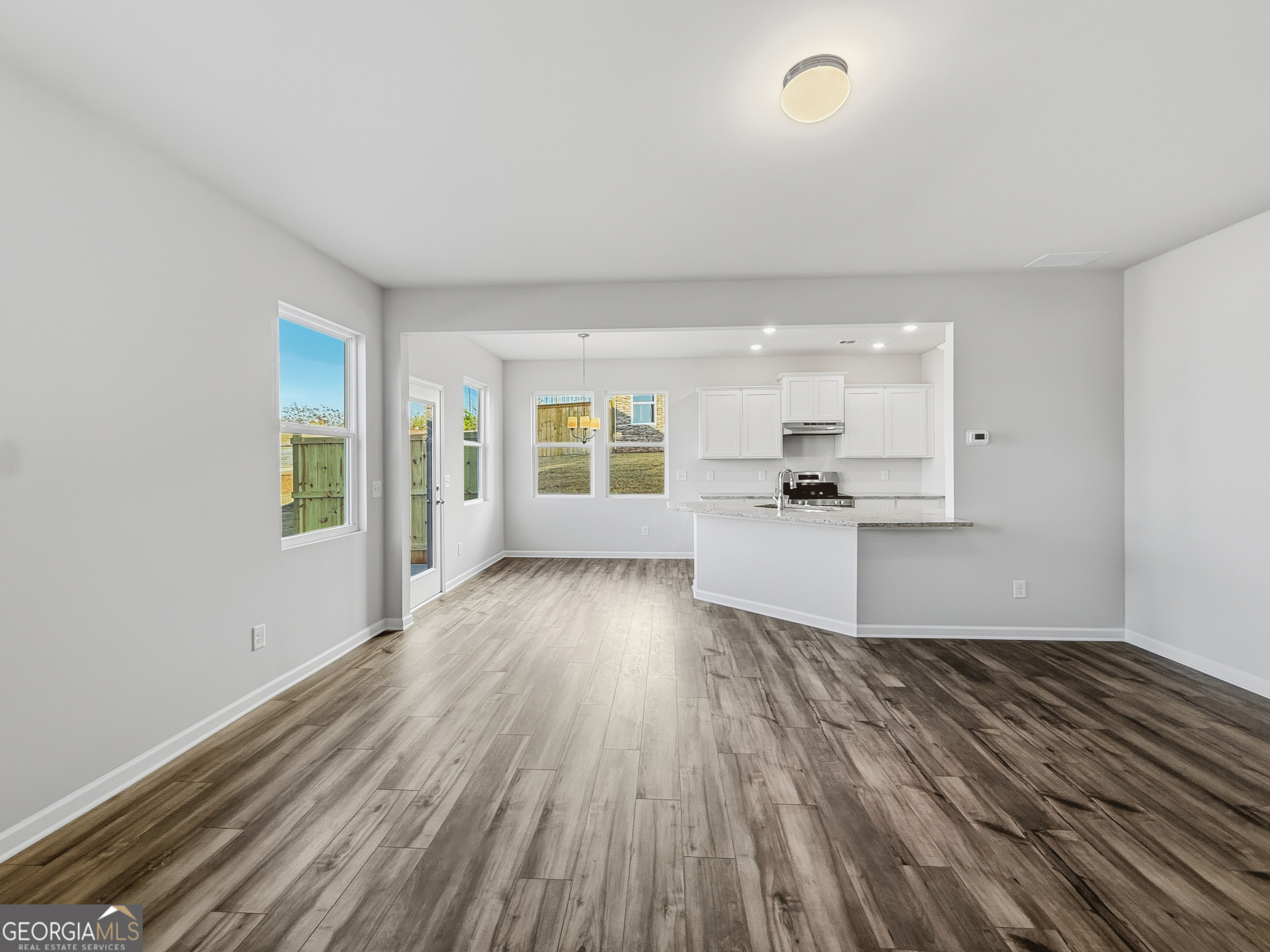 16 Umber Lane Newnan, GA 30263 - Photo 5 of 32