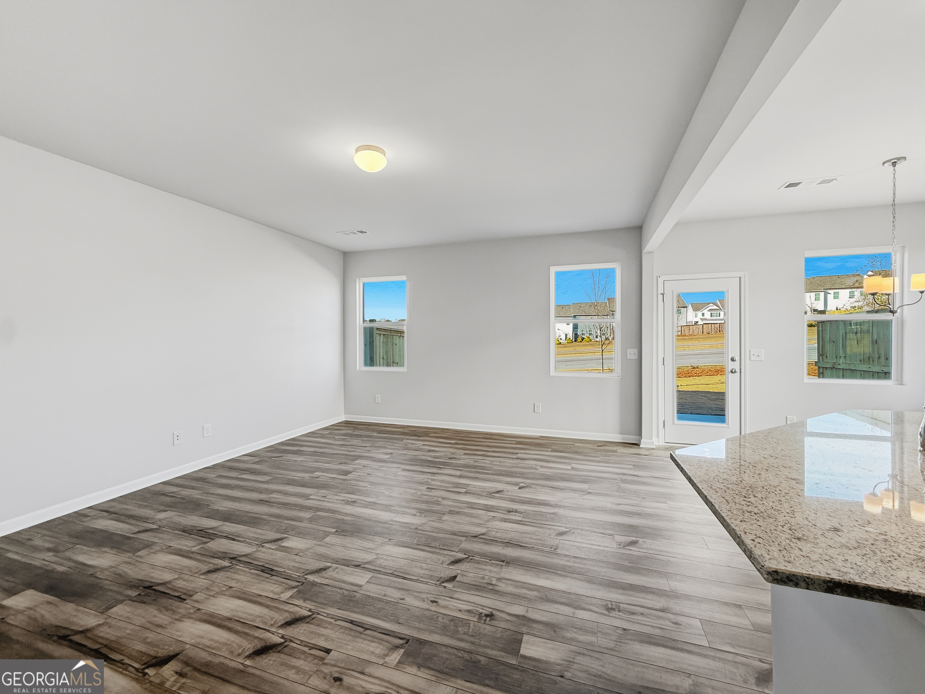 16 Umber Lane Newnan, GA 30263 - Photo 6 of 32