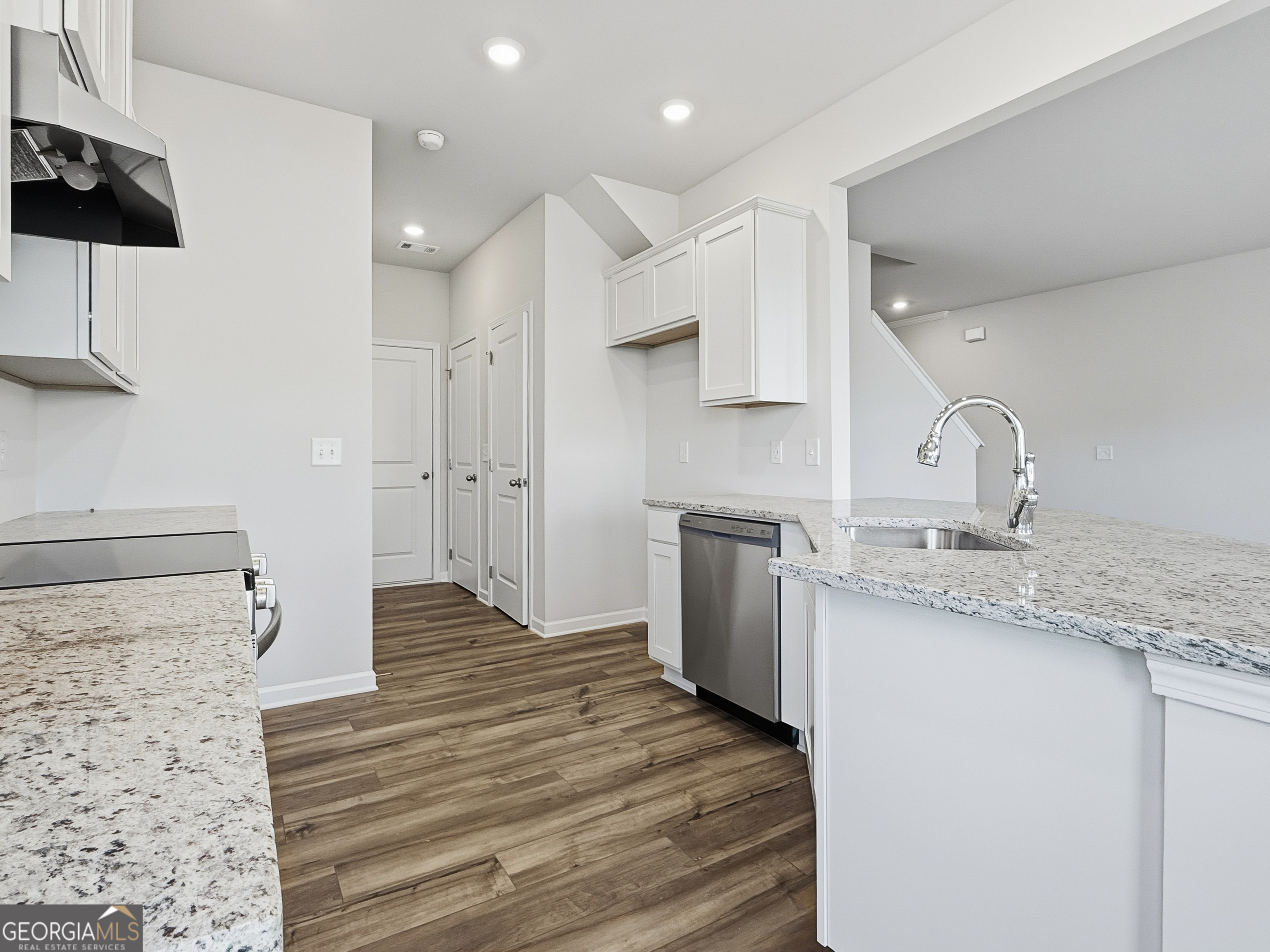 16 Umber Lane Newnan, GA 30263 - Photo 8 of 32