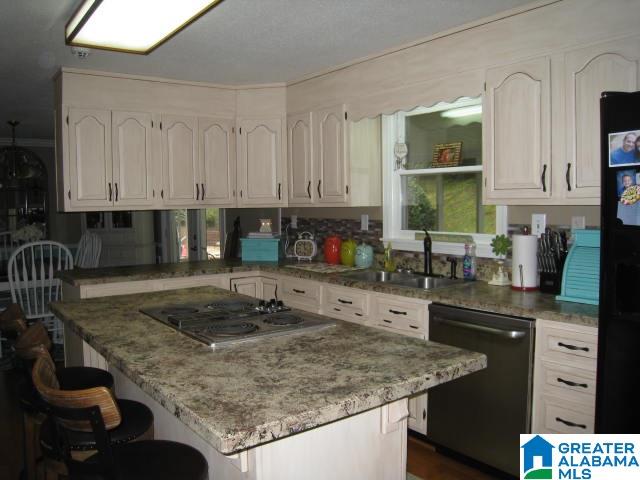 411 Dugout Valley Road Fort Payne, AL 35968 - Photo 3 of 26