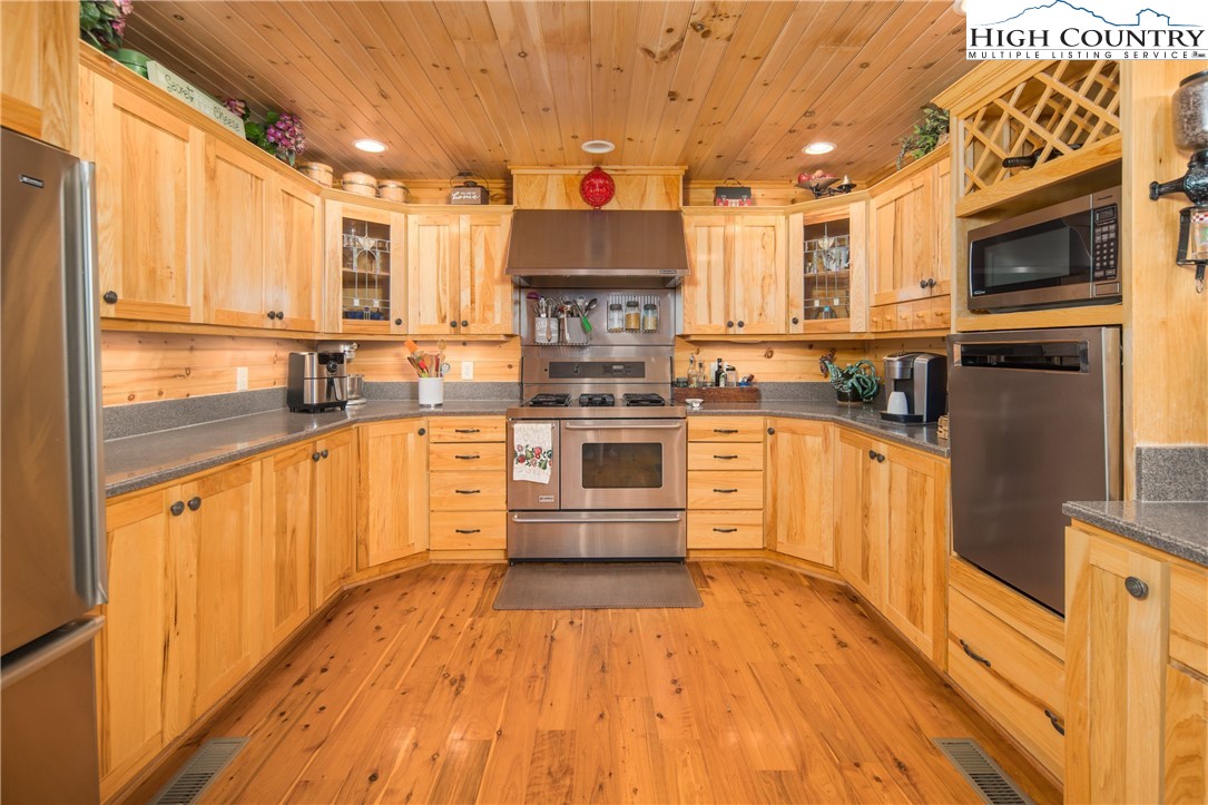 175 Woods Road Boone, NC 28607 - Photo 18 of 50