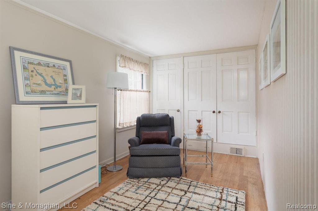 1747 Littlestone Road Grosse Pointe Woods, MI 48236 - Photo 15 of 22