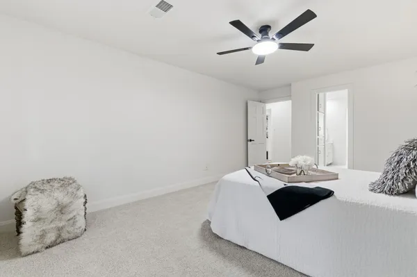 $359,500 | 5 Devonshire Drive, Conroe, TX 77304