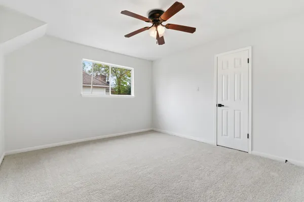 $359,500 | 5 Devonshire Drive, Conroe, TX 77304