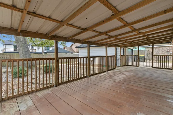 $359,500 | 5 Devonshire Drive, Conroe, TX 77304